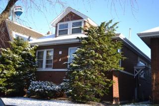 5042 Altgeld St, Chicago, IL 60639-2410