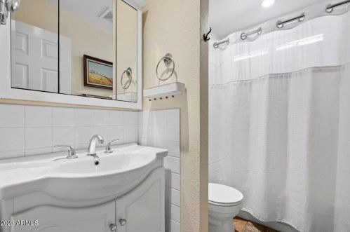 19444 Central Ave, Phoenix AZ 85004-2905 exterior