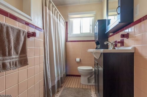 30 Maitland Ave, Paterson NJ 07506-2646 exterior