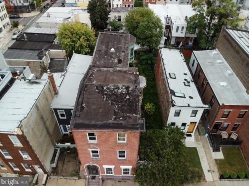 2209 Cumberland St, Philadelphia PA 19125-2204 exterior