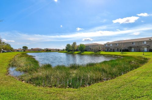 2544 Marshfield Ct, Fort Pierce FL 34953-4369 exterior