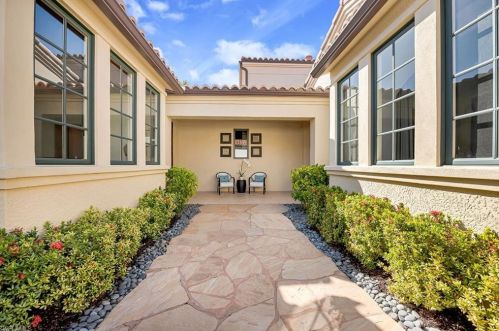 16639 Cortona Ln, Naples FL 34110-3261 exterior