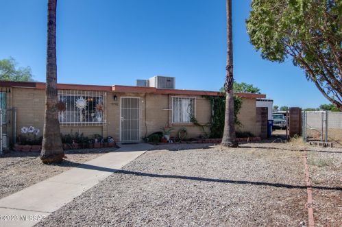 2742 Calle Yucatan, Tucson, AZ 85730-1111