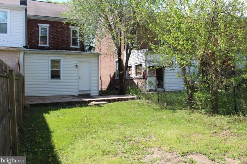 70 Warren St, Pottstown PA 19464-4336 exterior