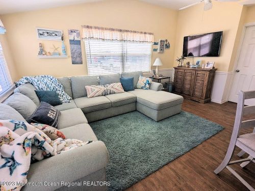 24 Amberjack Way, Lavallette, NJ 08735-1507