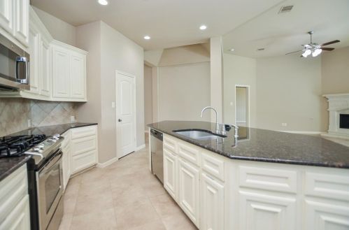 27907 Barberry Banks Ln, Fulshear TX 77441-2057 exterior