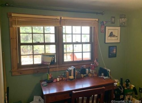 34 Laurel Dr, Killingly CT 06241-2217 exterior