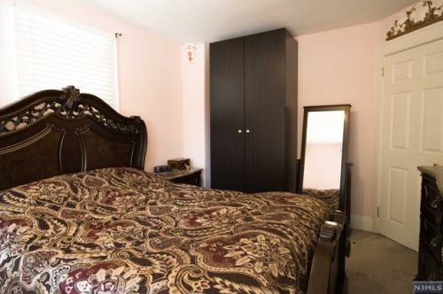 883 Garrison Ave, Teaneck NJ  07666-2569 exterior