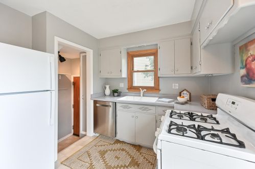 3257 88, Milwaukee WI 53222-3603 exterior