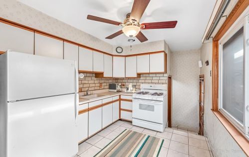 5431 Newcastle Ave, Chicago IL 60638-2303 exterior