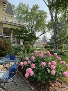 611 Walnut St, Horicon WI 53032-1234 exterior