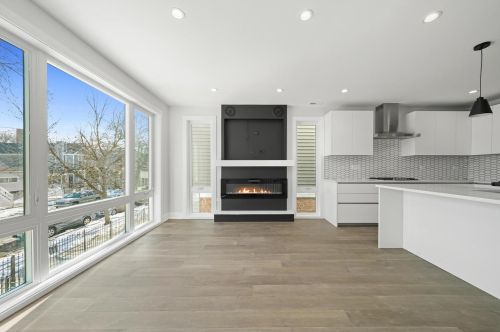 4222 Bernard St, Chicago IL  60618-1104 exterior