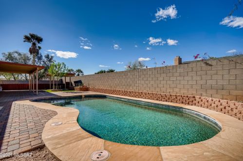 9835 Banbridge St, Tucson AZ 85747-5142 exterior