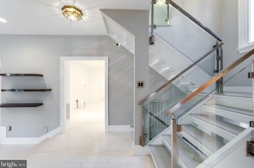 4611 Charleston Ter, Washington DC  20007-1912 exterior