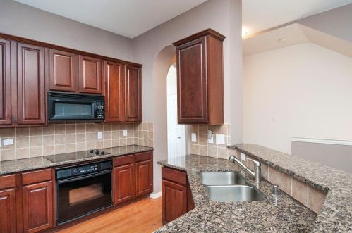 8274 Library St, Frisco TX 75034-4953 exterior