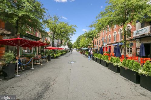 321 Fayette St, Alexandria VA 22314-2434 exterior