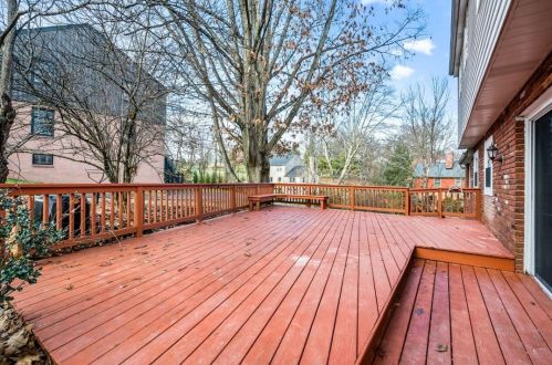 2312 Mill Grove Rd, Pittsburgh PA 15241-2726 exterior