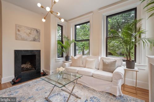 801 Independence Ave, Washington DC 20003-1317 exterior