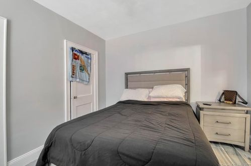 316 Monroe St, New Britain CT 06052-1628 exterior