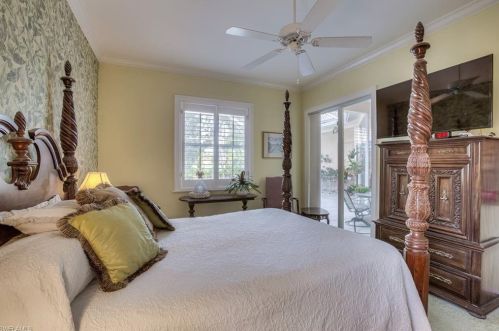 212 Palmetto Dunes Cir, Naples FL 34113-7562 exterior