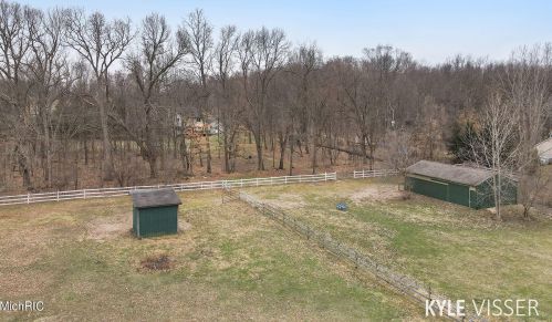 11711 Foreman St, Lowell MI 49331-9032 exterior