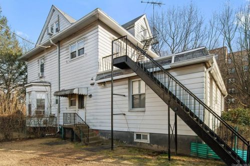 100 Cottage Ave, Mount Vernon NY 10550-1404 exterior