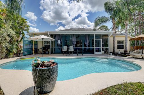 3444 Fashoda St, Fort Pierce FL 34953-4643 exterior