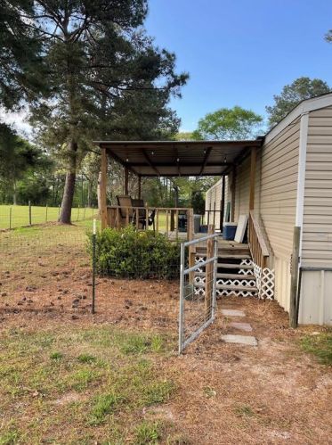 1394 Old Phelps Rd, Huntsville TX 77340-7294 exterior