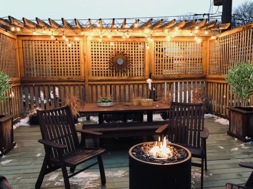 1840 Wellington Ave, Chicago IL 60657-4030 exterior