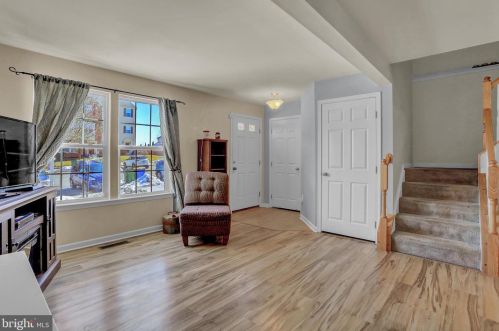 80 Frst Vw Ter, Hanover PA 17331-7449 exterior