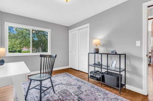 2374 Jenkinson Dr, Pittsburgh PA  15237-6620 exterior