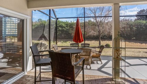 18 Wandering Daisy Dr, Bluffton SC 29909-6166 exterior