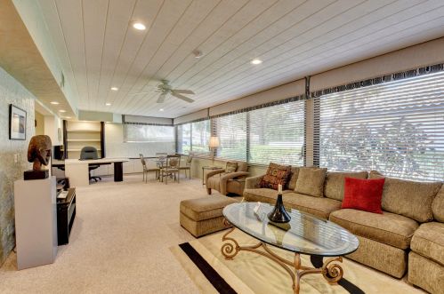 36 Hampshire Ln, Boynton Beach FL 33436-7414 exterior