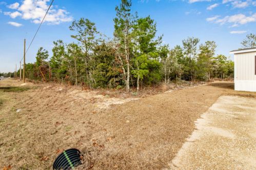 190 Woodlands Blvd, Defuniak Springs FL  32433-7278 exterior