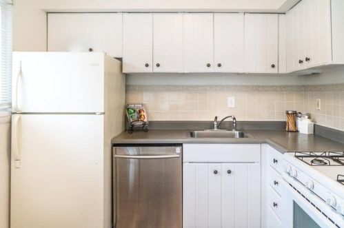 314 College Park Dr, Moon Twp PA  15108-2312 exterior