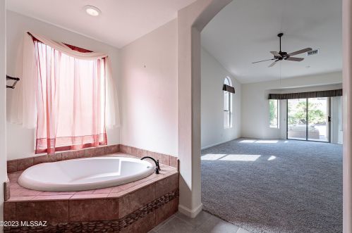 63484 Cat Claw Ln, Tucson AZ 85739-1267 exterior