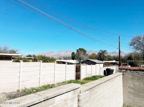 6159 Seneca St, Tucson AZ  85712-3010 exterior