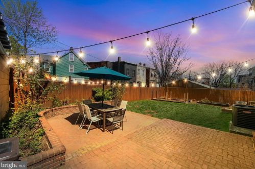 206 S St, Washington DC  20002-1571 exterior