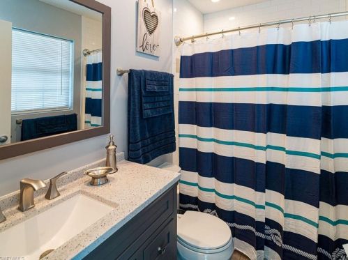 764 94 Ave, Naples FL 34108-2445 exterior