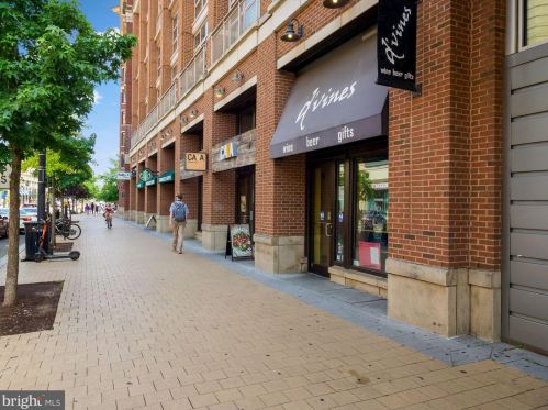 1308 Clifton St, Washington DC  20009-7001 exterior