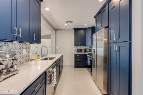 221 Calle De Jardin, Tucson AZ  85711-3406 exterior