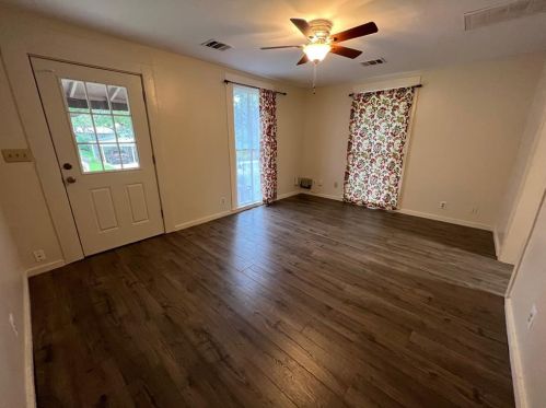 2403 10th St, Austin TX  78702-3505 exterior