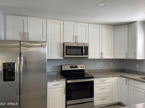 8838 42nd Ave, Phoenix AZ 85053-5306 exterior