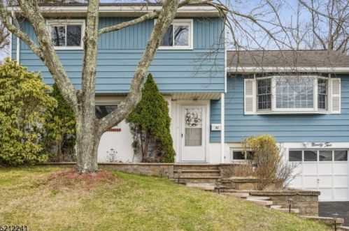 92 Richard St, Dover, NJ 07801-2025