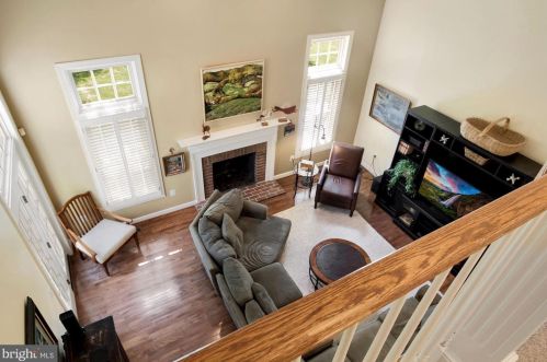 916 Brick Mnr Cir, Silver Spring MD 20905-3819 exterior