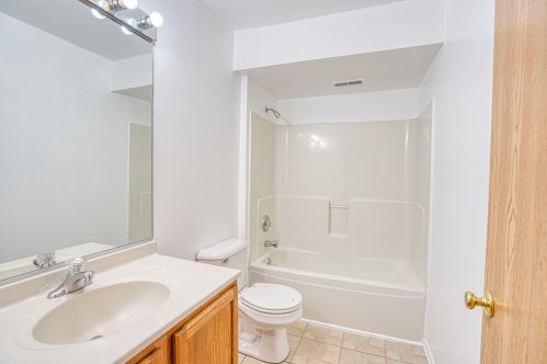 1502 Karlov Ave, Chicago IL 60651-1927 exterior