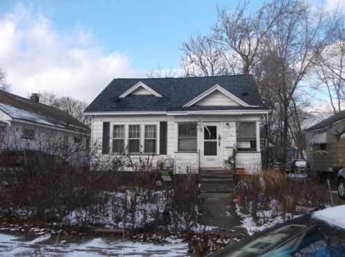 1234 Emerson Ave, Meskegon MI  49442-5206 exterior