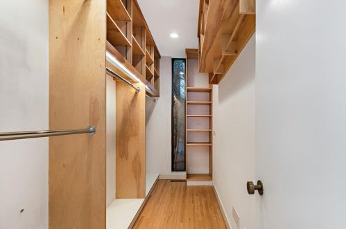 110 Congdon St, Providence RI  02906-1413 exterior