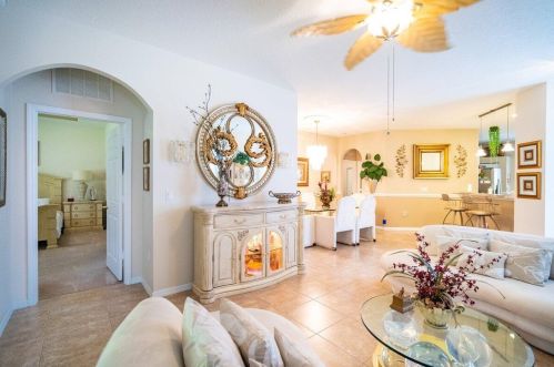 228 Coconut Key Way, Fort Pierce FL 34986-1912 exterior