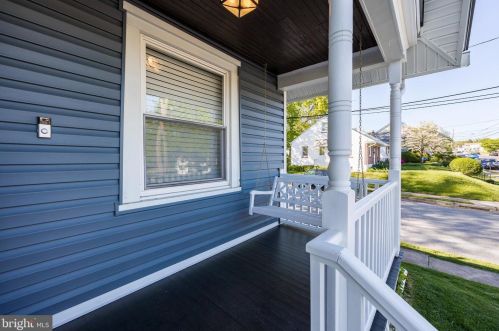 697 Hanover St, Pottstown PA 19464-4519 exterior